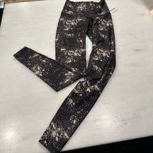 Brand new with tags. Womens high rise power soft leggings.